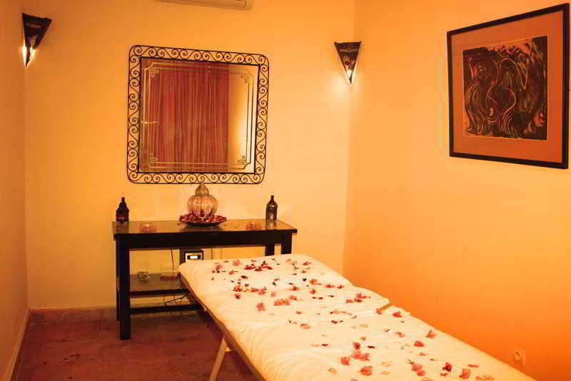 Hotel Rs Karam Palace