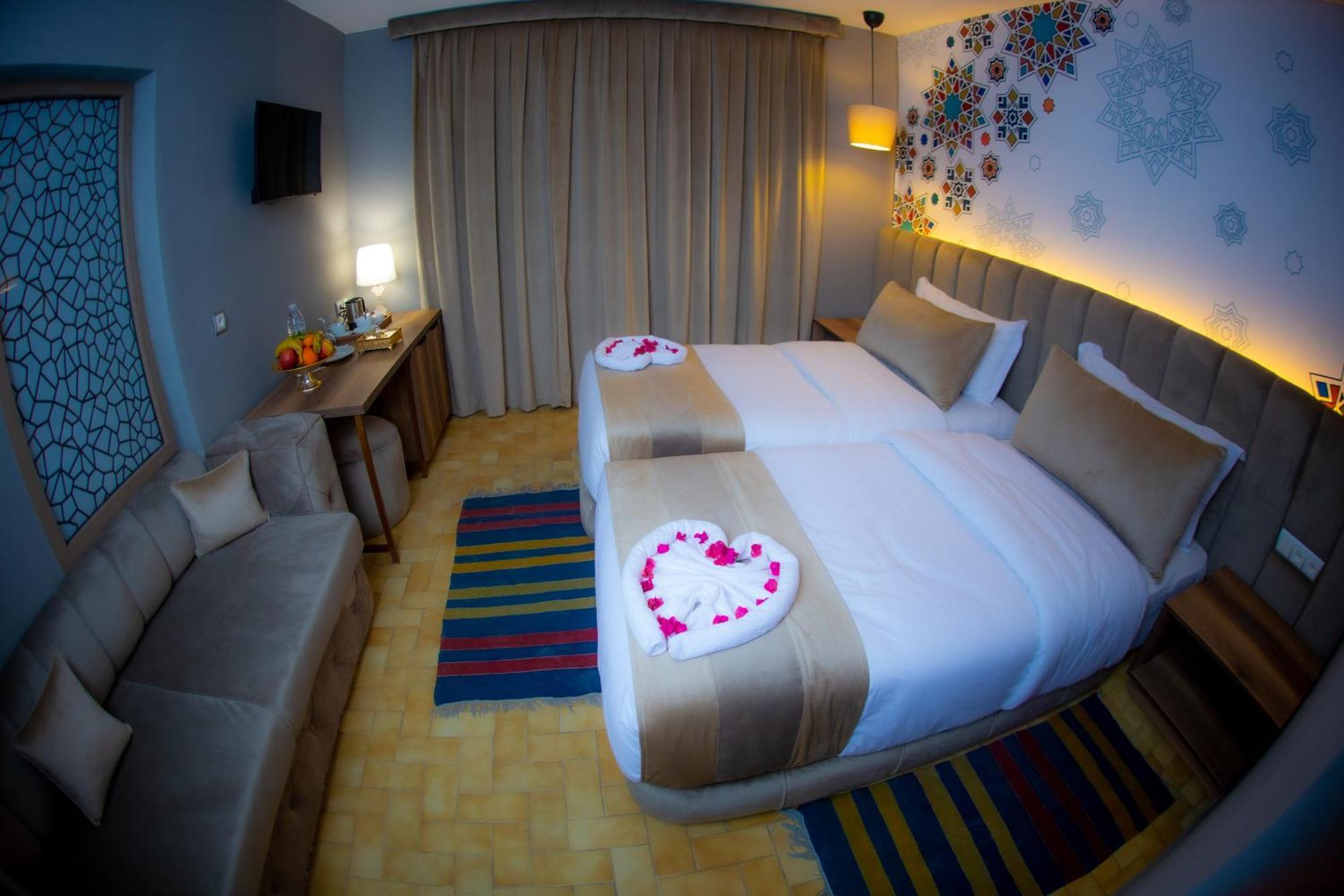 Rs Karam Palace Hotel